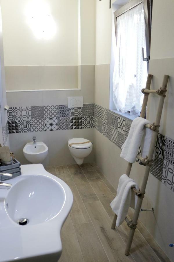 B&B Tenuta Legnate Sesto Calende Extérieur photo